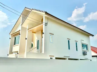Продажа 3 спальни дом в Сарапхи, Чианг Маи
