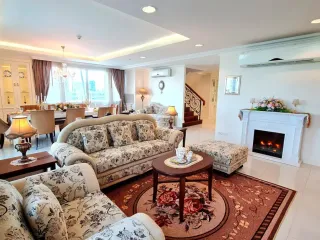 Аренда 4 спальни кондо в Щаттхана, Бангкок