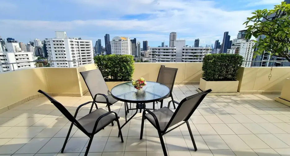 For rent 4 ベッドルーム condo in Watthana, Bangkok