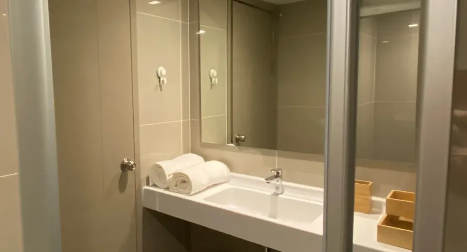 Wohnung zum Kauf und zur Miete mit Studio in Huai Khwang, Bangkok