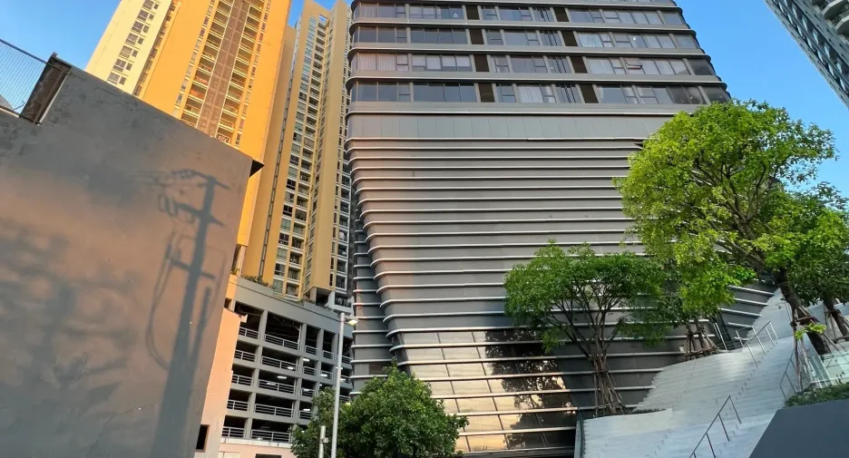 For rent 1 bed condo in Watthana, Bangkok