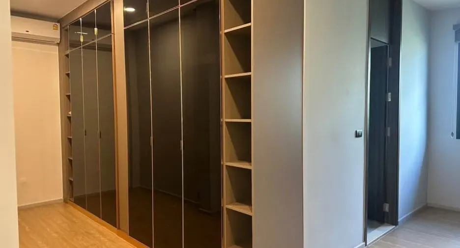 Casa en venta de 5 habitaciones en Watthana, Bangkok