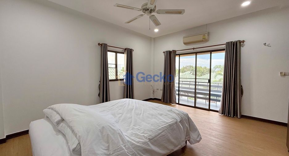 For rent 4 bedrooms house in East Pattaya, Pattaya