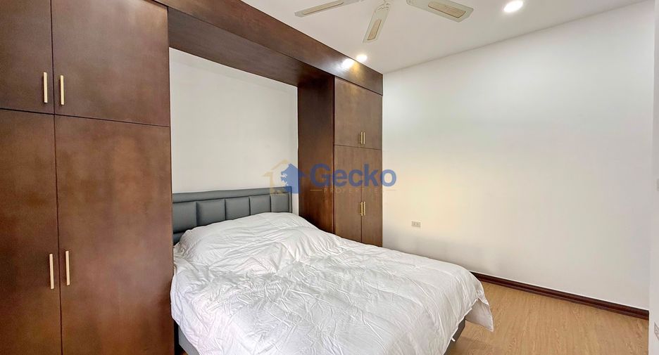 For rent 4 bedrooms house in East Pattaya, Pattaya
