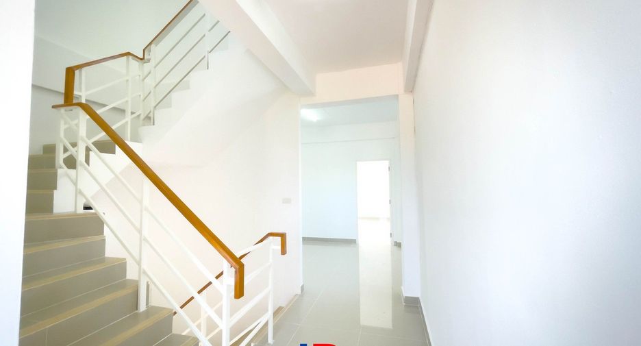 À vendre 2 chambres maison de ville à Sam Phran, Nakhon Pathom