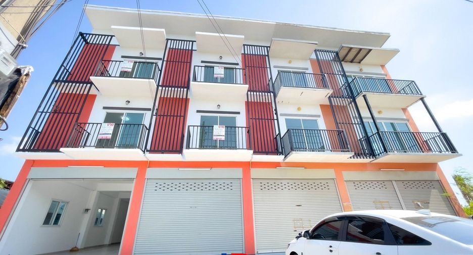 À vendre 2 chambres maison de ville à Sam Phran, Nakhon Pathom
