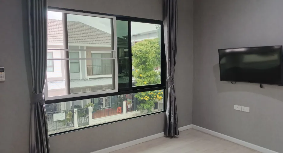 Haus zum Kauf mit 4 Zimmer in Thanyaburi, Pathum Thani