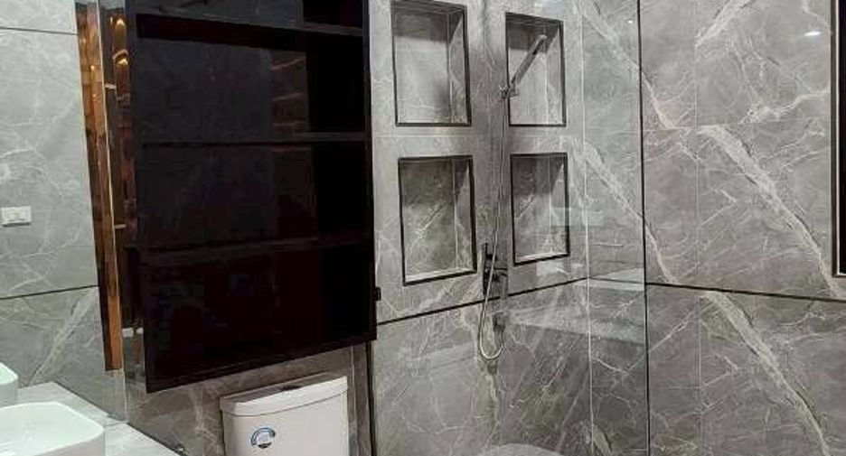Аренда 5 спальни вилла в Восточная Паттайя, Паттайя