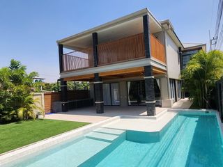 For rent 5 ベッドルーム villa in Bang Lamung, Chonburi