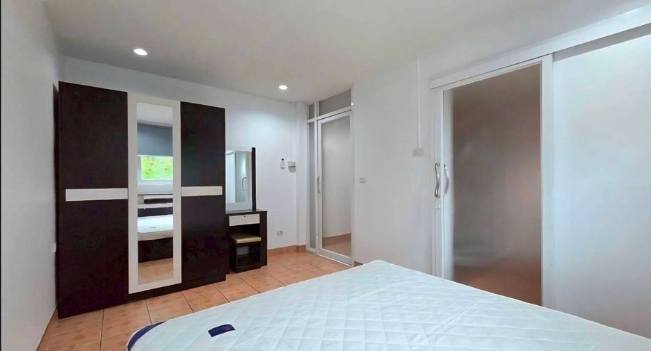 For rent 3 bedrooms house in Central Pattaya, Pattaya
