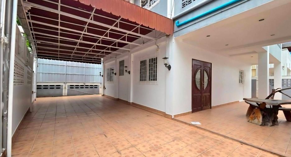 For rent 3 bedrooms house in Central Pattaya, Pattaya