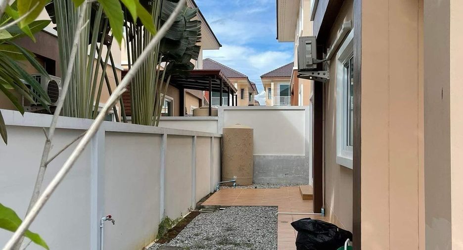 For rent 3 bedrooms house in East Pattaya, Pattaya
