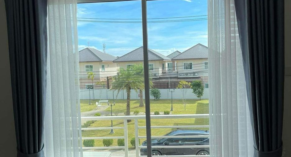 For rent 3 bedrooms house in East Pattaya, Pattaya
