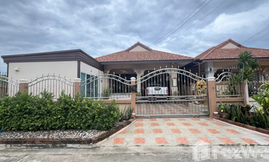 À vendre et à louer 3 chambres maison à East Pattaya, Pattaya