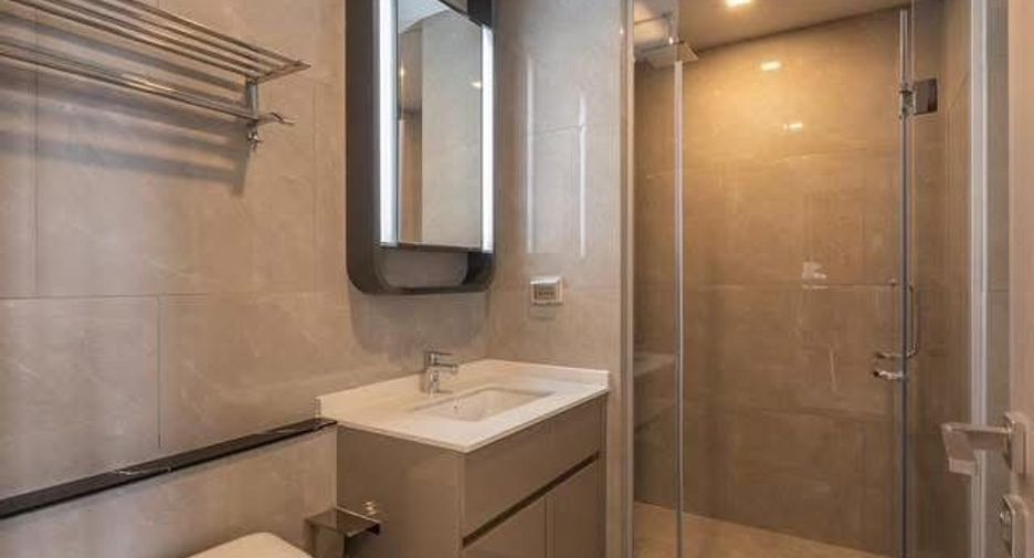 For rent 1 bed condo in Huai Khwang, Bangkok