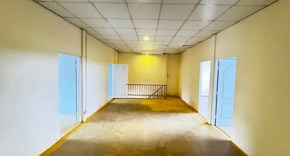 出租 4 卧室 商业空间 在 Dusit, 曼谷