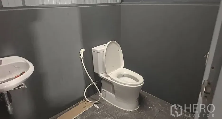 Аренда склад в Банг Капи, Бангкок