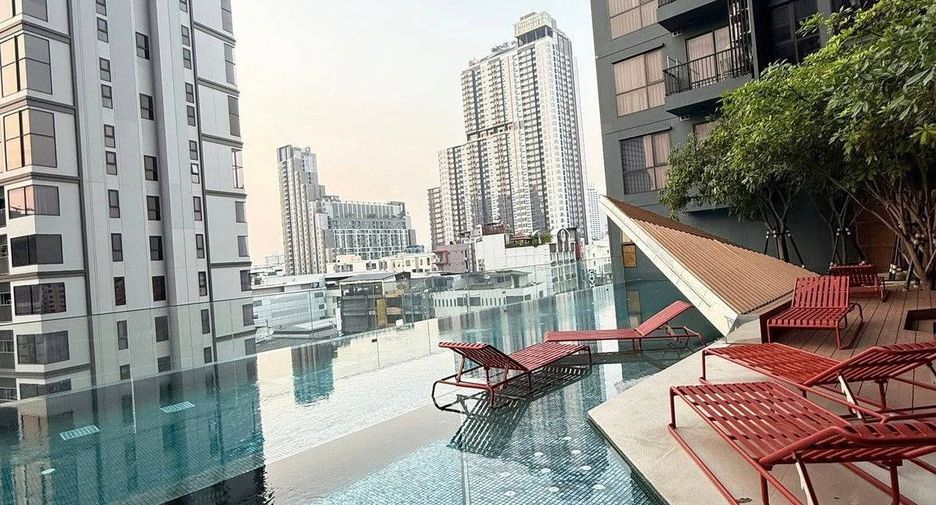 Condo en alquiler de 1 habitaciones en Huai Khwang, Bangkok