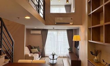 For rent 2 bedrooms condo in Bang Rak, Bangkok