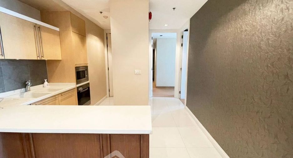Wohnung zur Miete mit 2 Zimmer in Pathum Wan, Bangkok