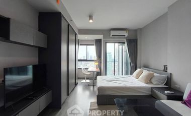 Wohnung zur Miete mit 1 Zimmer in Bang Rak, Bangkok