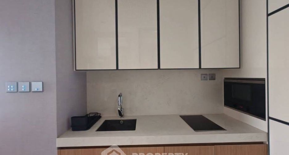 For rent 1 bed condo in Khlong Toei, Bangkok