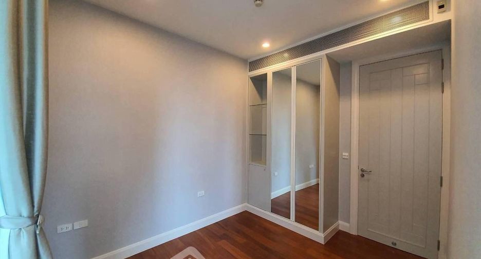 Condo en alquiler de 2 habitaciones en Pathum Wan, Bangkok