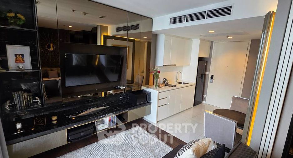 For sale 1 bed condo in Sathon, Bangkok