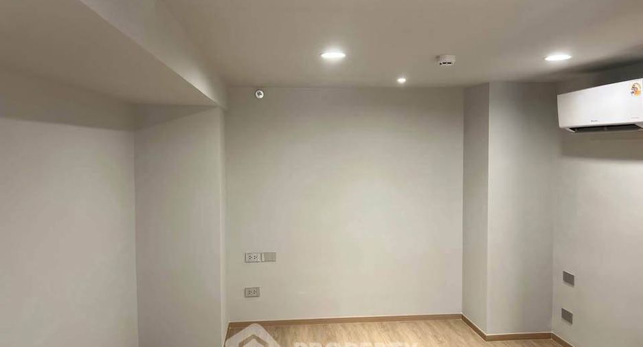 For rent and for sale 1 bed condo in Bang Rak, Bangkok