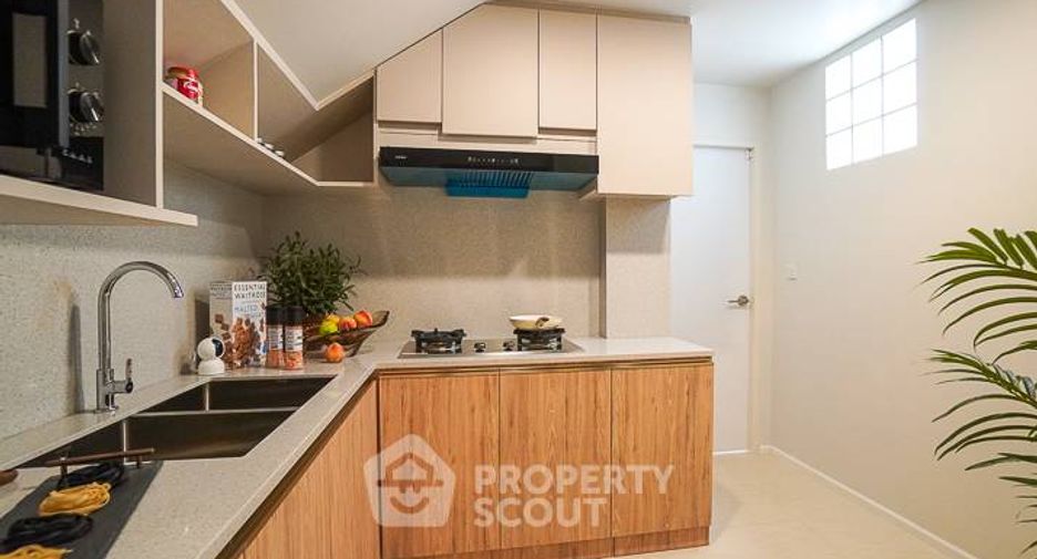 For sale 5 ベッドルーム house in Chatuchak, Bangkok