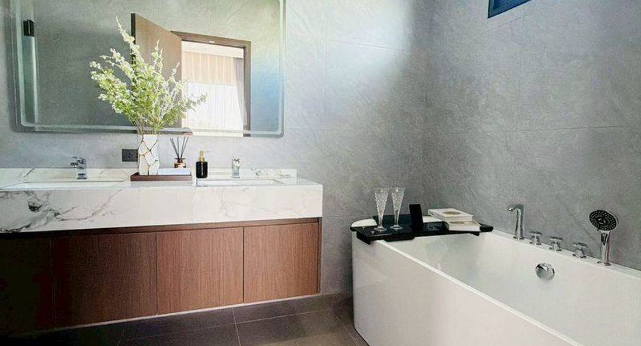 For sale 4 ベッドルーム villa in East Pattaya, Pattaya