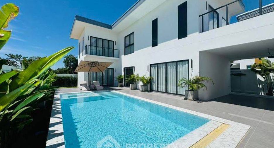 For sale 4 ベッドルーム villa in East Pattaya, Pattaya