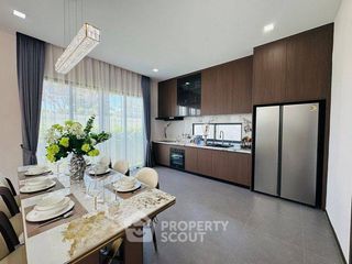Продажа 4 спальни вилла в Банг Ламунг, Чонбури