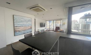 For sale 2 ベッドルーム condo in Khlong Toei, Bangkok