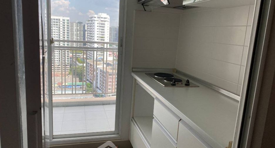 For sale 2 ベッドルーム condo in Bang Phlat, Bangkok