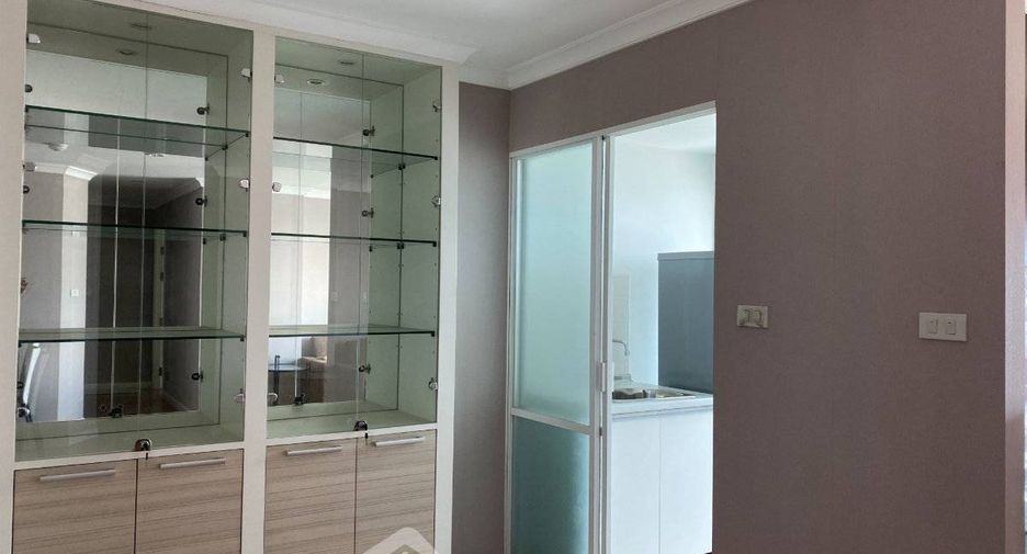 For sale 2 ベッドルーム condo in Bang Phlat, Bangkok