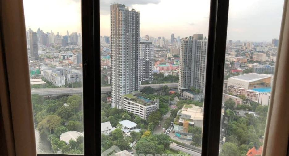 For sale 1 Beds condo in Watthana, Bangkok
