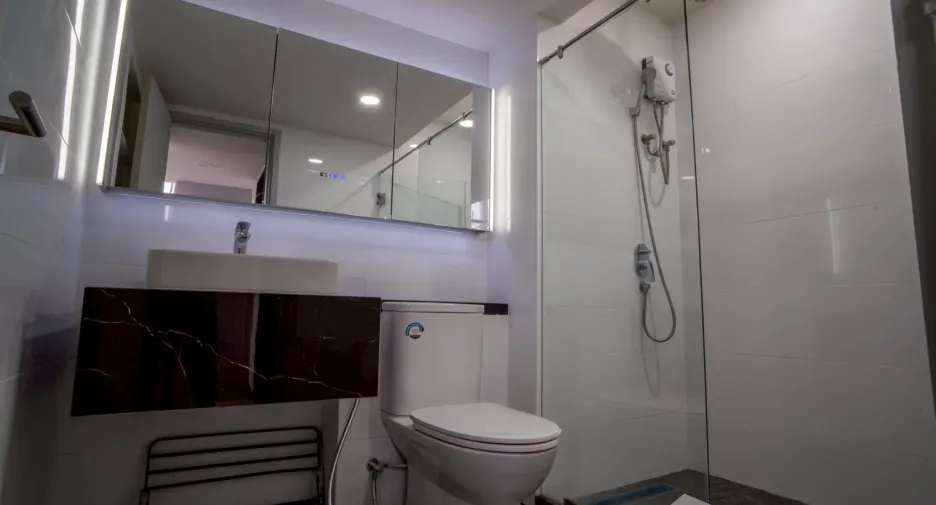 Condo en venta y en alquiler de 2 habitaciones en Chatuchak, Bangkok