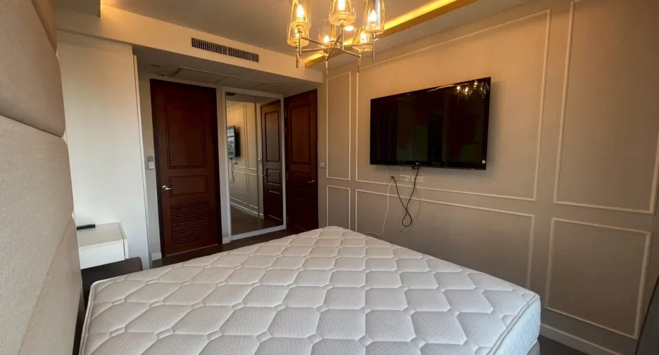 À louer 1 chambre condo à Huai Khwang, Bangkok