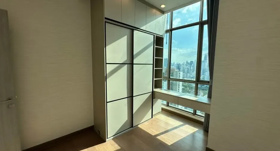 À vendre et à louer 2 chambres condo à Watthana, Bangkok