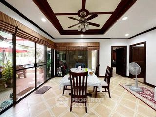 À vendre 3 chambres maison à Huay Yai, Pattaya