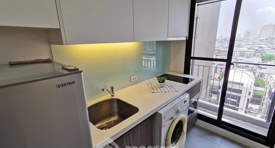 À vendre 1 chambre condo à Khlong San, Bangkok