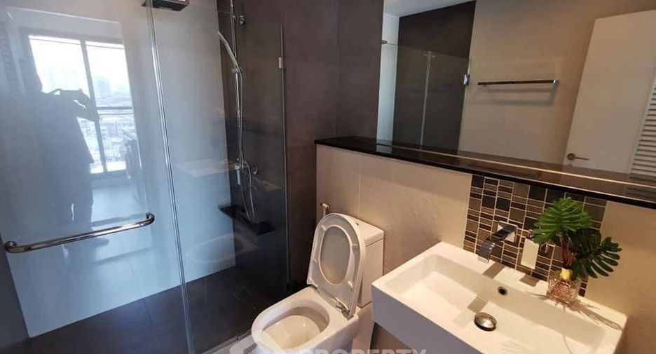 À vendre 1 chambre condo à Khlong San, Bangkok
