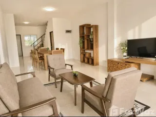 Продажа 2 спальни таунхаус в Mueang Chiang Mai, Чианг Маи