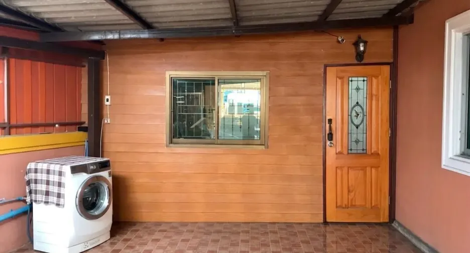 For sale 5 bedrooms house in Mueang Samut Prakan, Samut Prakan