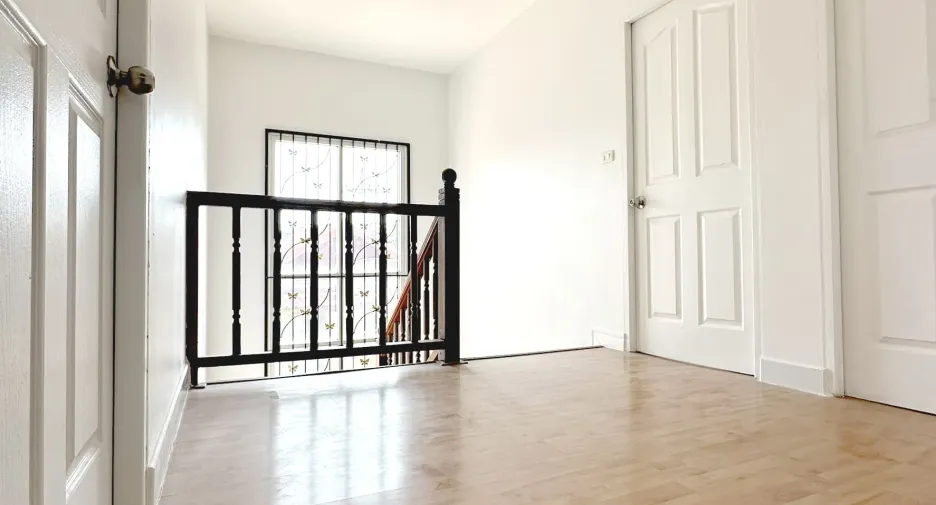 For sale 5 bedrooms house in Mueang Samut Prakan, Samut Prakan
