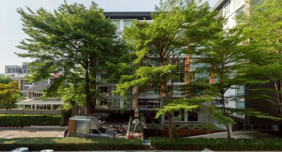 For sale studio condo in Watthana, Bangkok