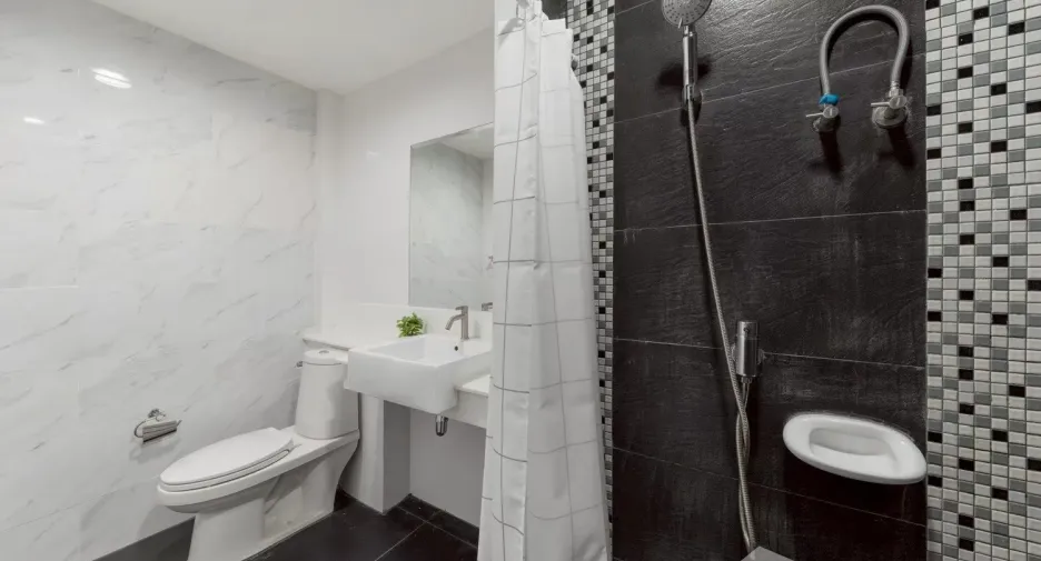 For sale studio condo in Watthana, Bangkok
