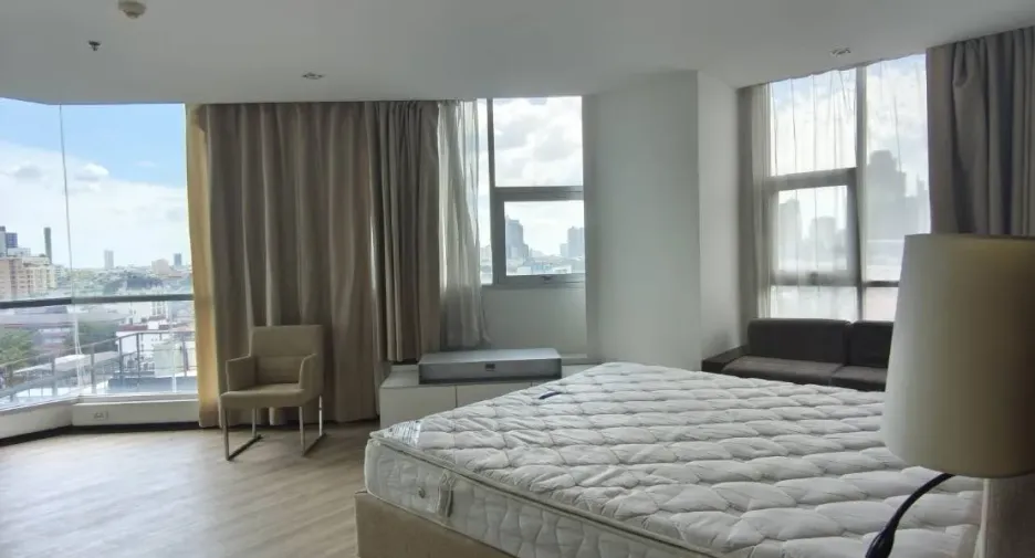 For rent 2 ベッドルーム condo in Sathon, Bangkok