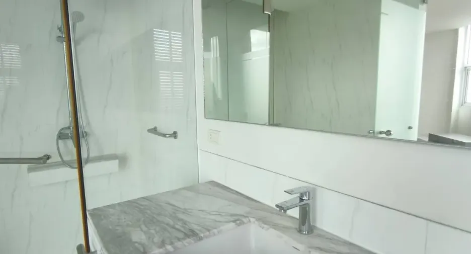 For rent 2 ベッドルーム condo in Sathon, Bangkok